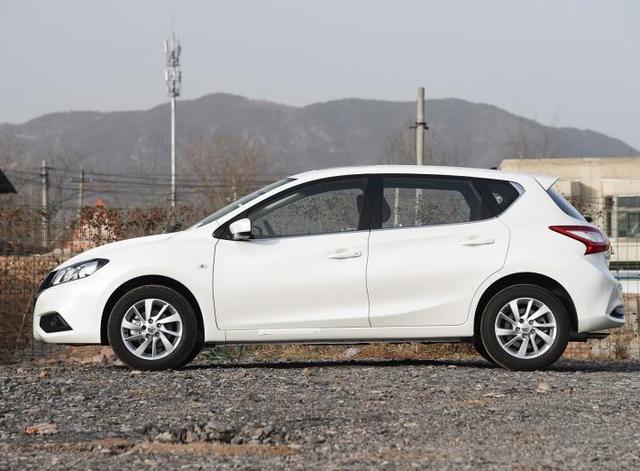 全新日产骐达吐槽,新款日产骐达顶配驾驶体验