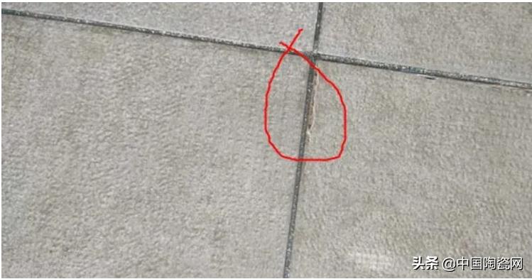 瓷砖崩角的补救方法,瓷砖缺角崩瓷属正常现象