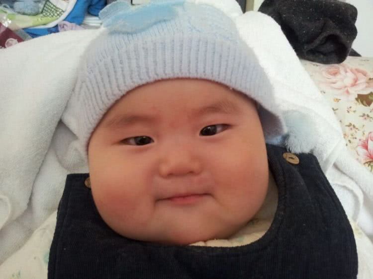 宝宝皮肤褶皱处淹红怎么办,宝宝皮肤溃烂用什么擦好