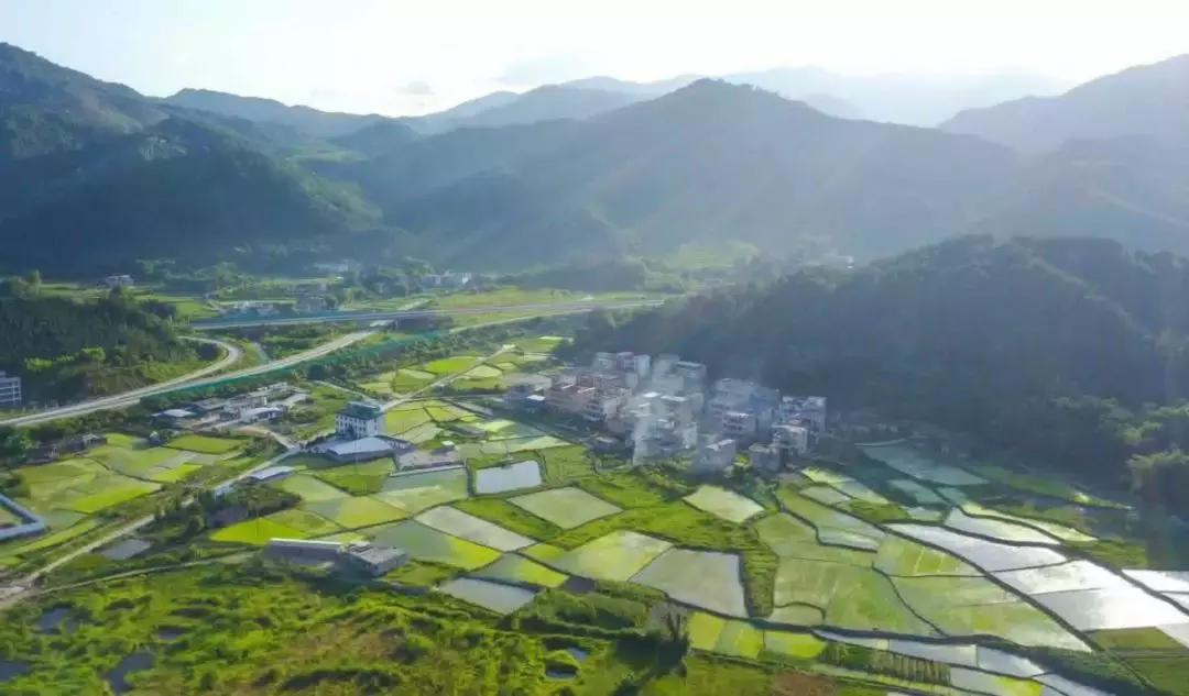 从1000米高处能看风景,从五百米高空看地面什么感觉