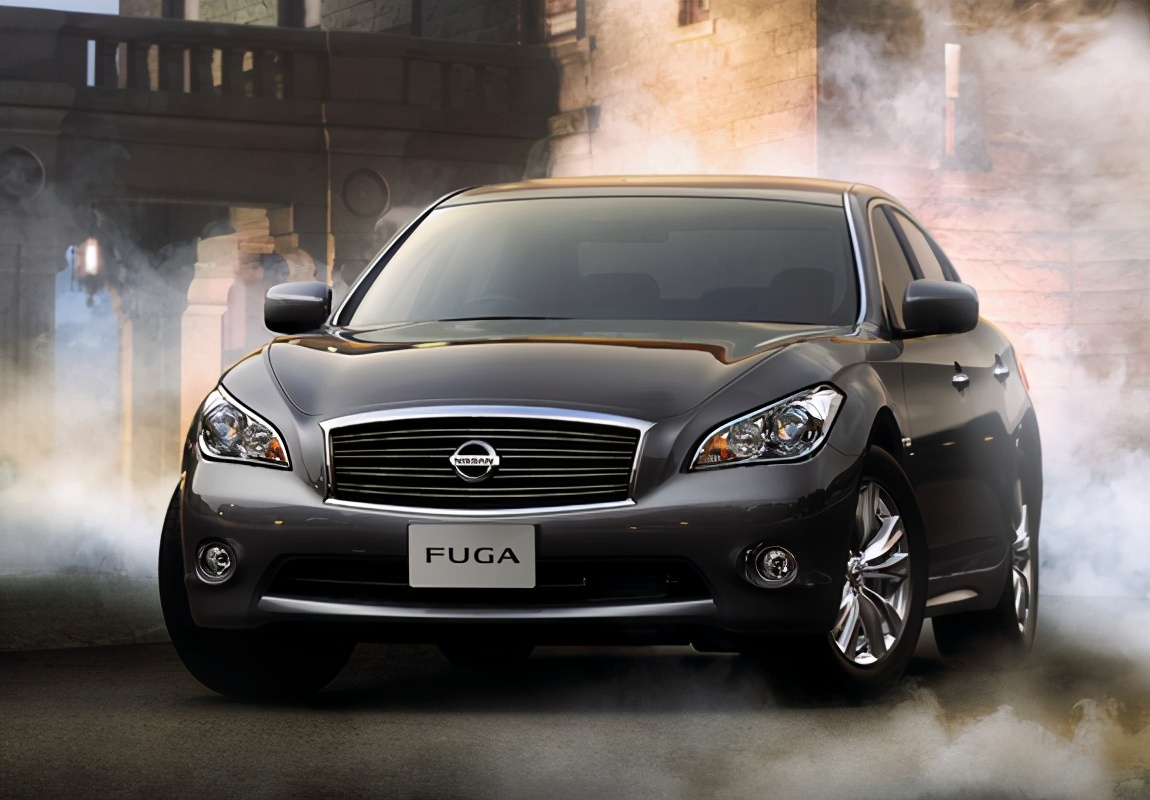 没落的日系三大旗舰车，本田里程、丰田皇冠、日产风雅你都认识吗