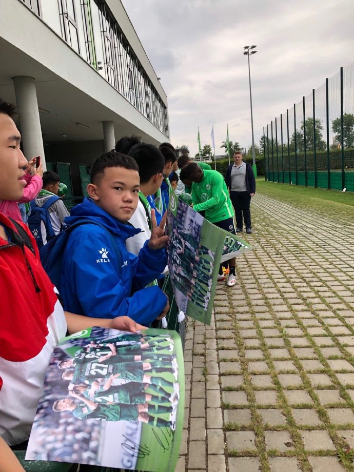 石景山全国精英青少年足球训练营,门头沟篮球训练营儿童