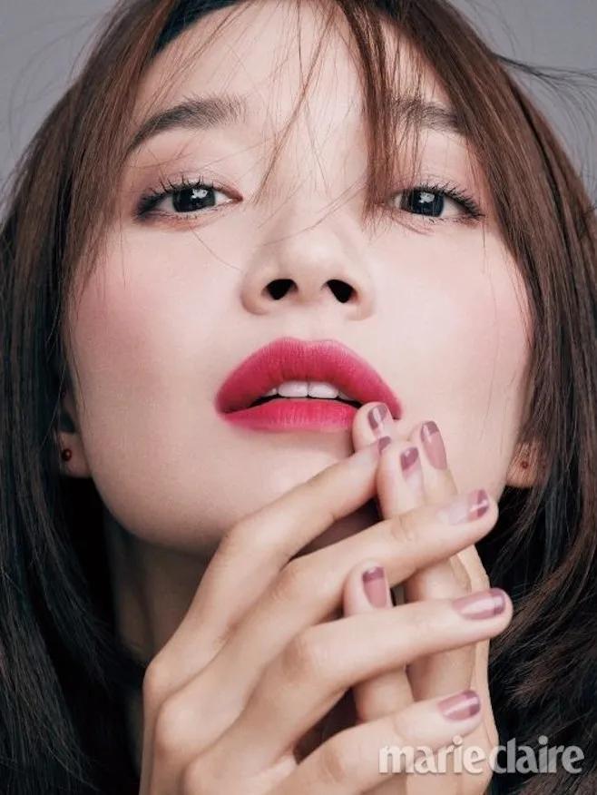 她被称韩国硬照女王，手握时尚圈顶级资源！网友：姐姐我可以