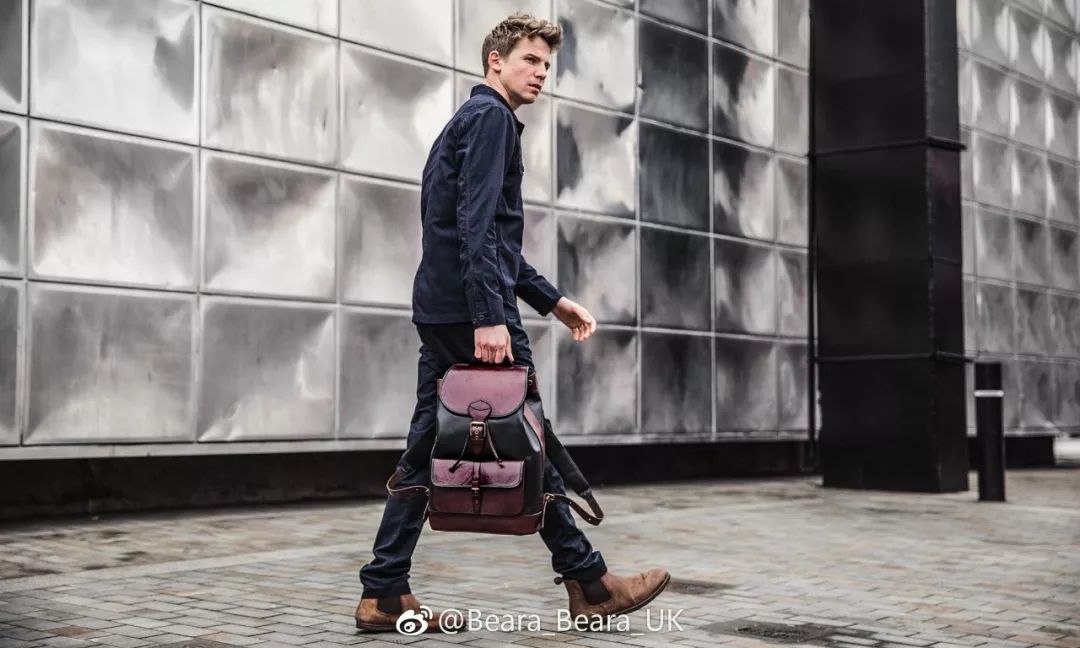 出差见客户双肩包,轻便双肩包出差不压肩膀