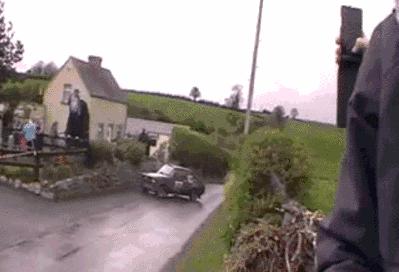 球不是这样踢滴搞笑图片,足球趣图搞笑图片