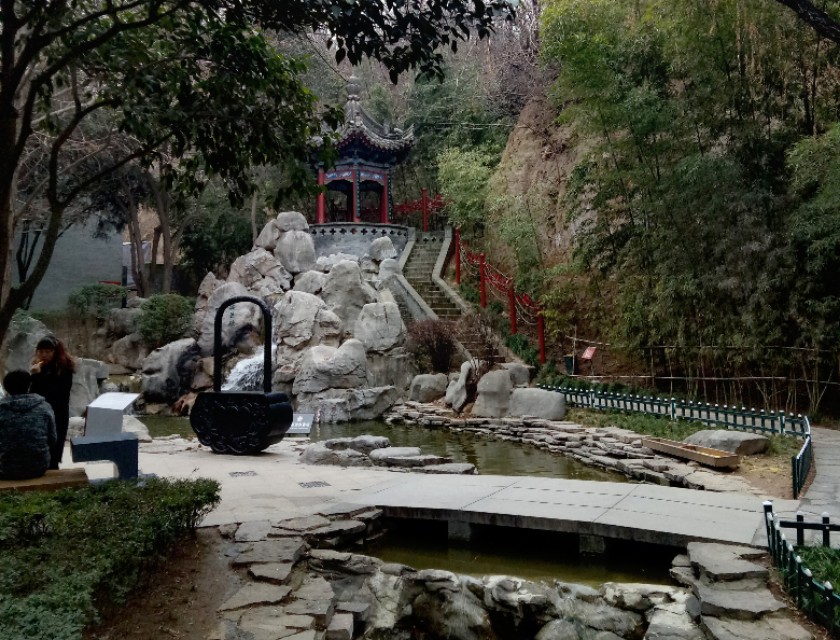 曲江寒窑遗址公园和曲江遗址公园,曲江寒窑遗址公园在地铁几号线