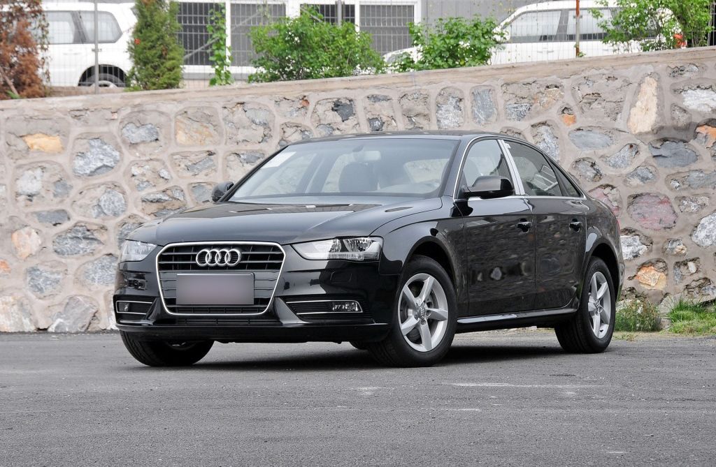 13万买来天籁公爵给你极致享受，3.0性能*萨特帕**在你头上暴扣