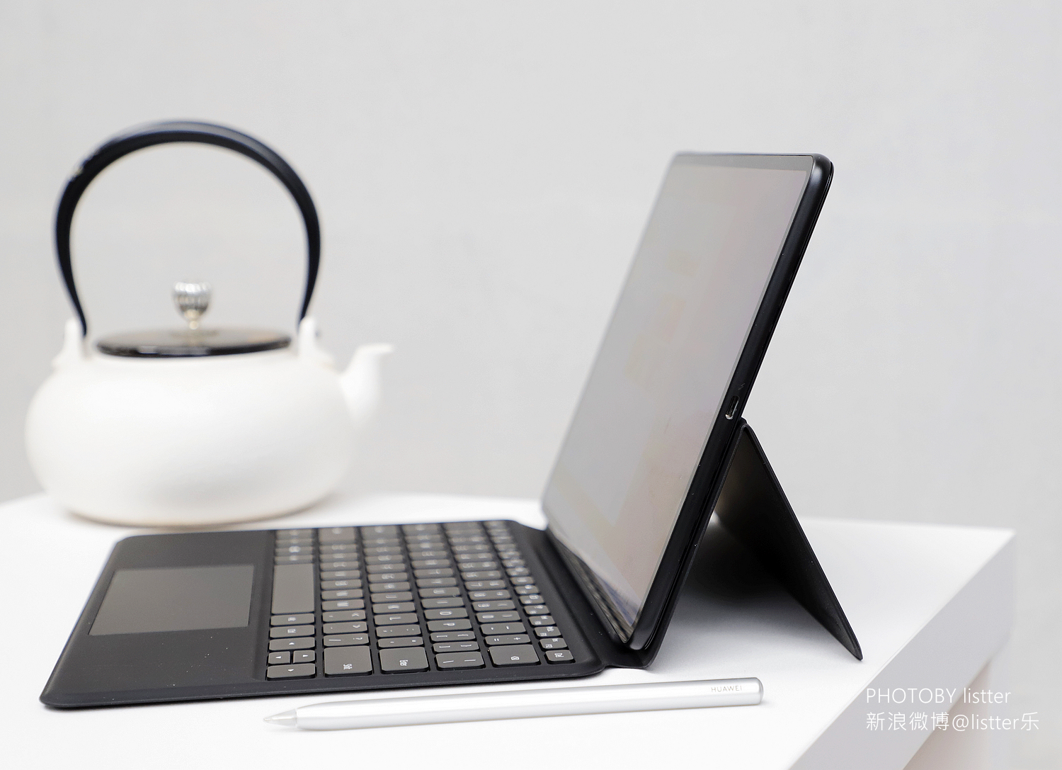 华为MateBookE测评：搭载OLED、win11的轻薄百变本