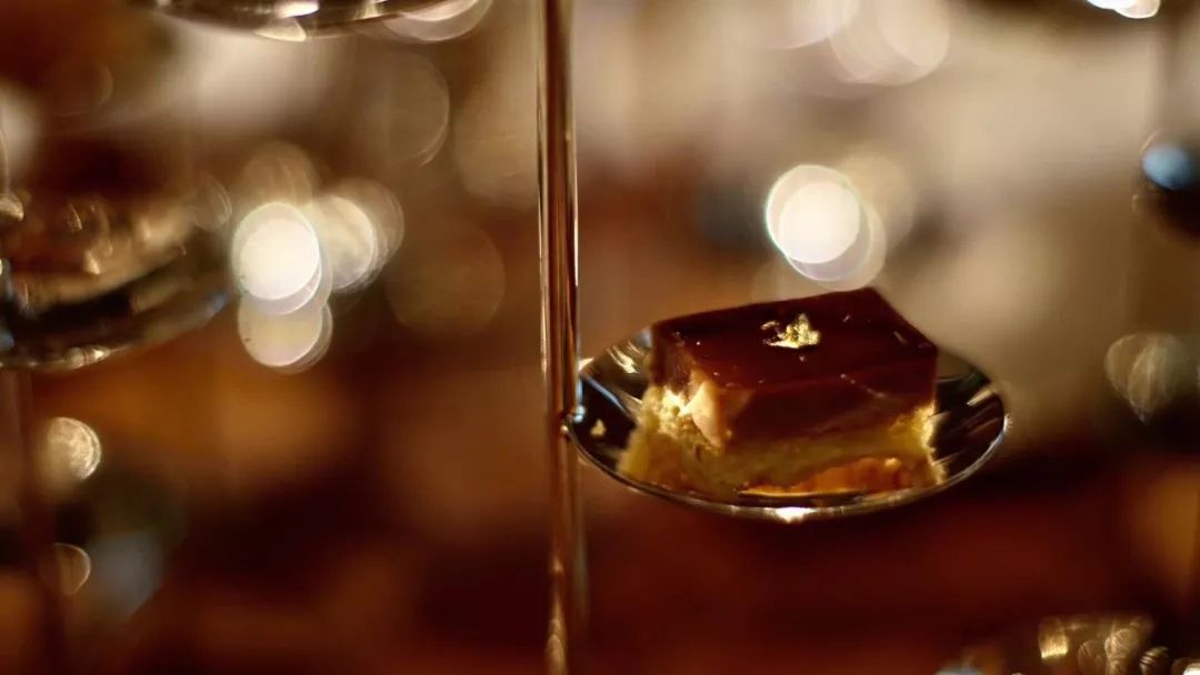 英国这个美食荒漠上，下午茶是棵仙人掌