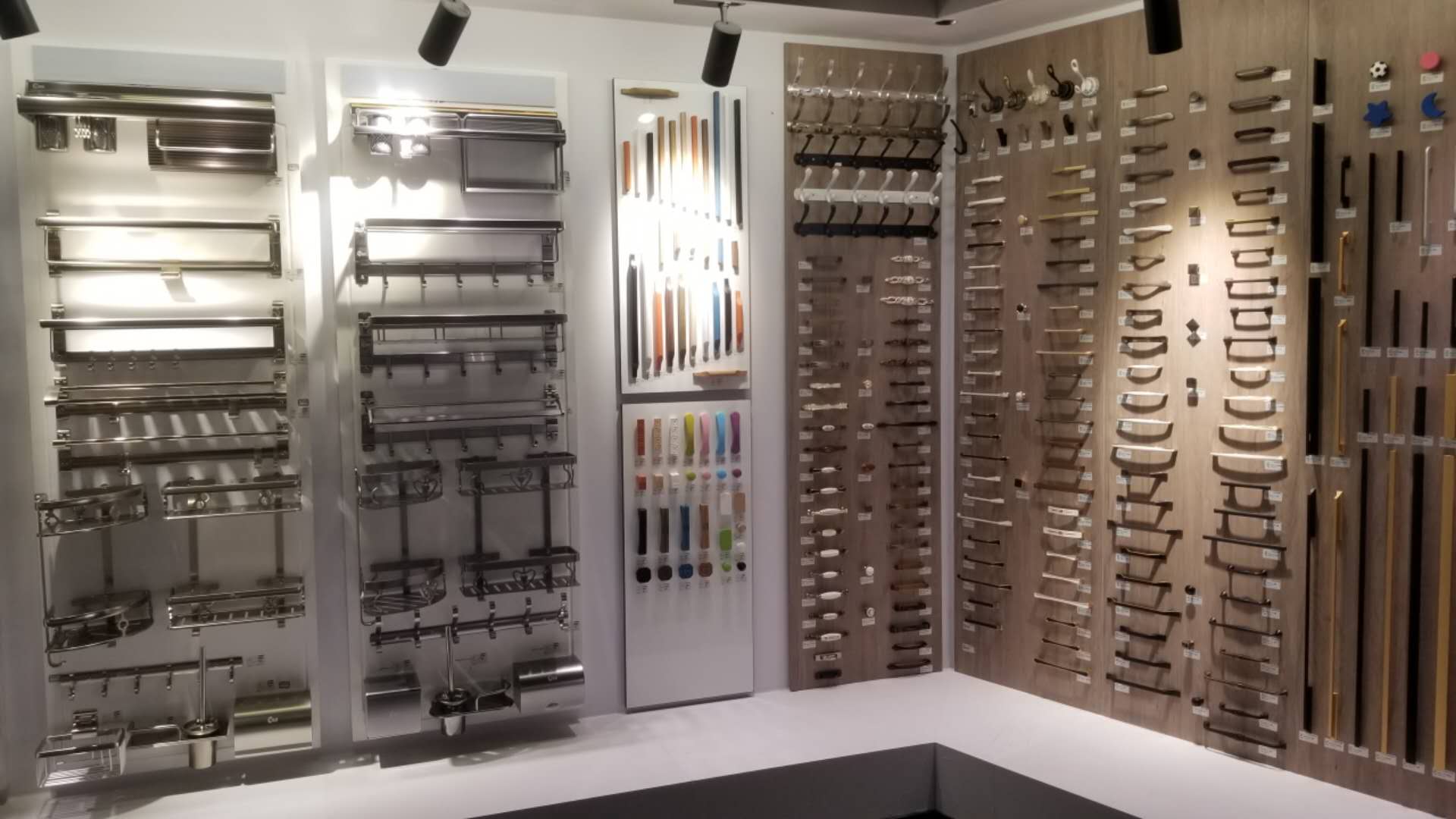 乌鲁木齐尚层空间装修全包案例,乌鲁木齐尚层空间如何