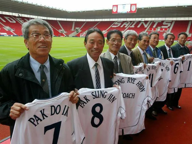 那位让朝鲜打进世界杯八强的民族英雄，后来怎么样了？