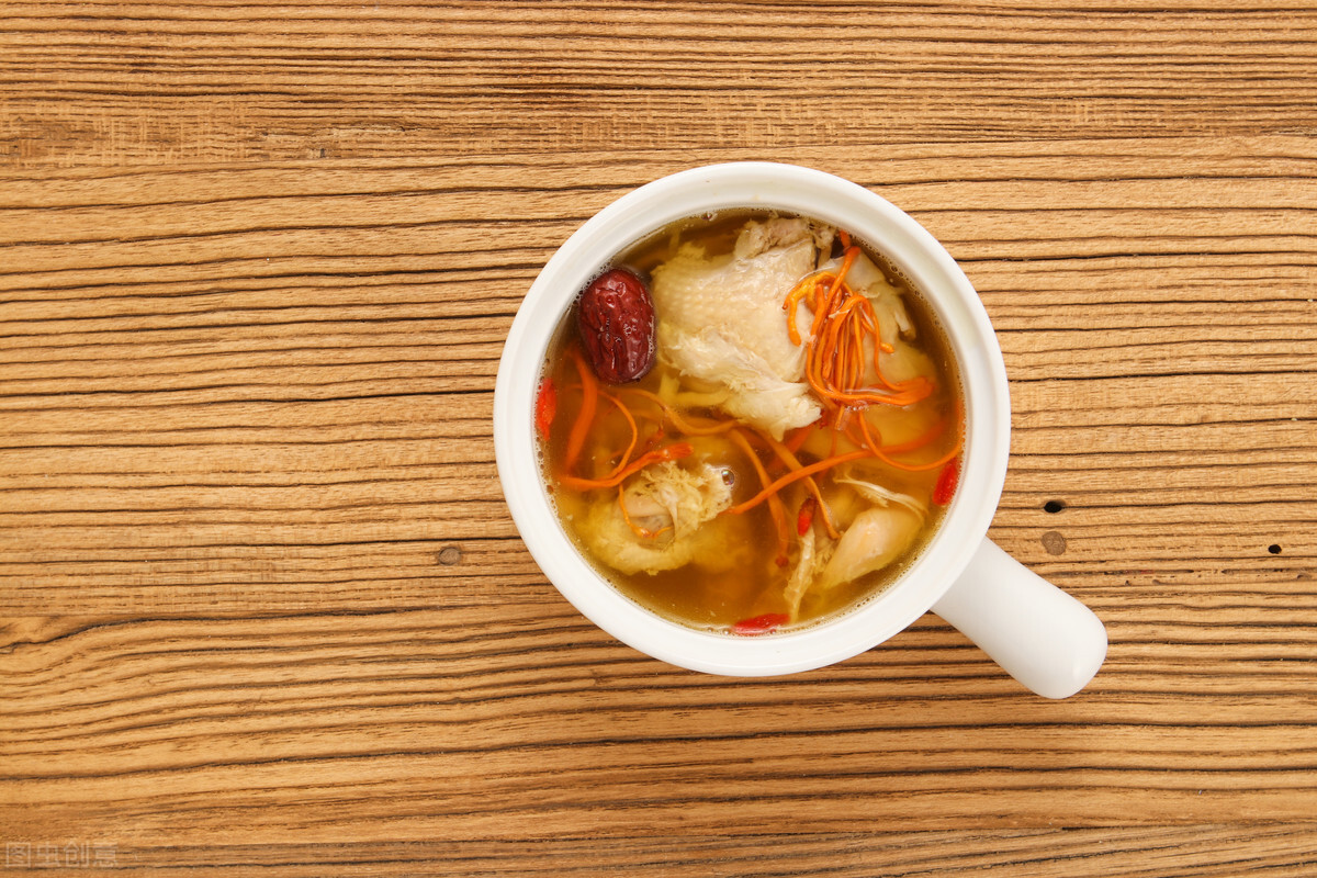 喝什么鸡汤好吃又营养,夏天适合喝的炖鸡汤