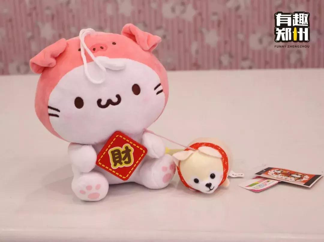 100块钱在电玩城抓娃娃,100块钱抓娃娃挑战电玩城