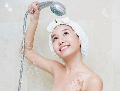 皮肤上突然出现一个小肉球,皮肤长了个凸起的小肉球怎么回事