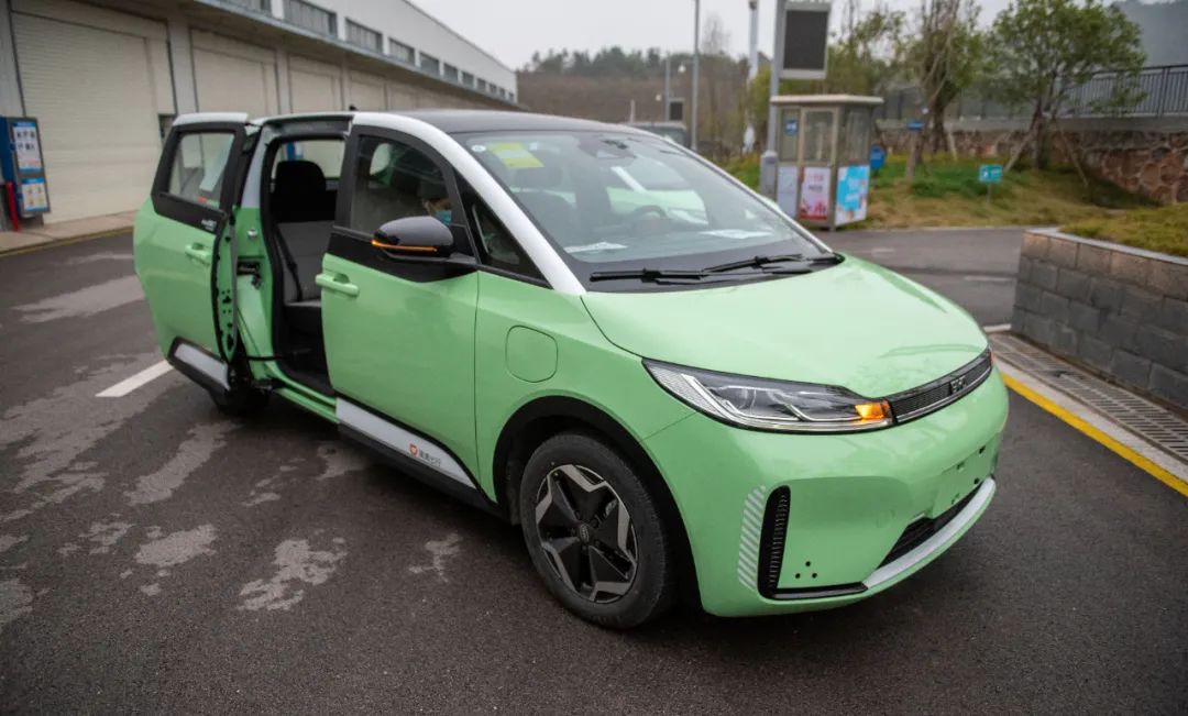 买车来跑滴滴划算还是租车划算呢,出行打滴滴划算还是自己买车划算