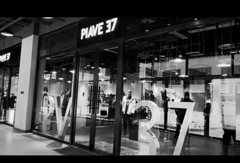 mk包包1499元,500多块钱买代购的mk包包