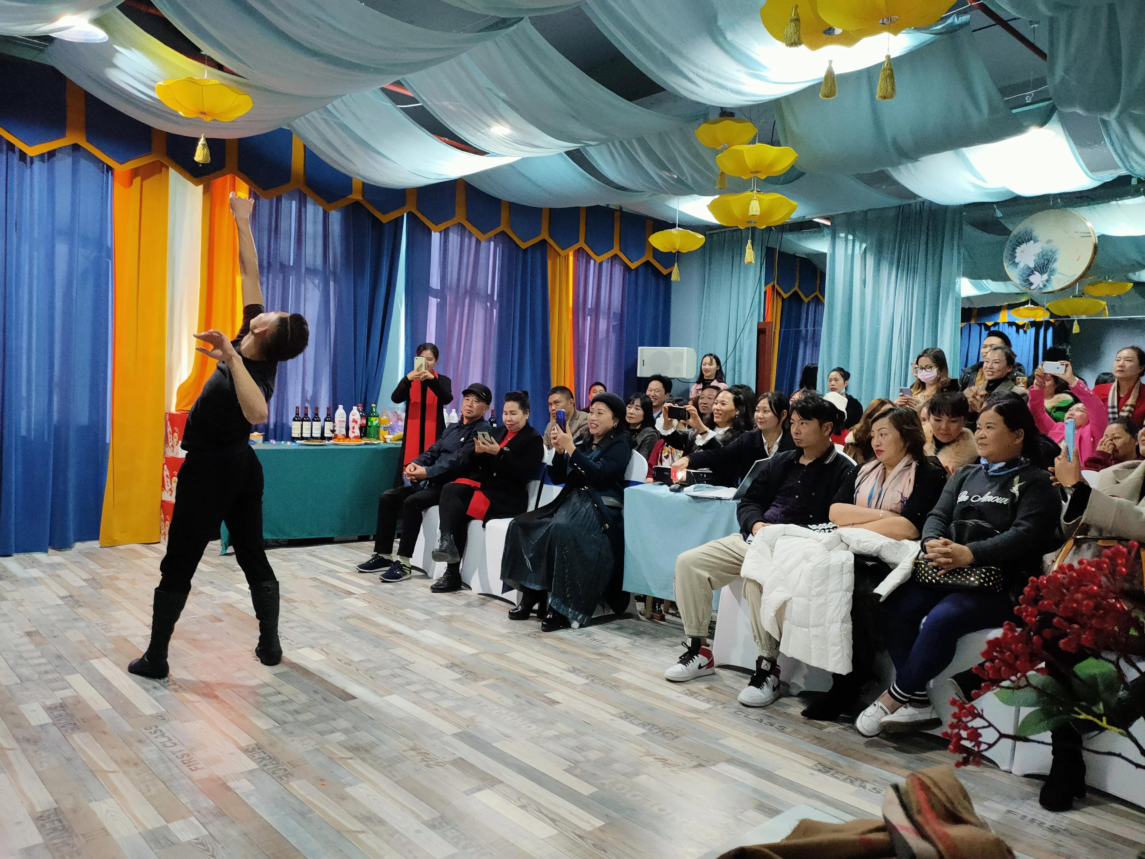 2021年的扭转乾坤的图片,扭转乾坤2020