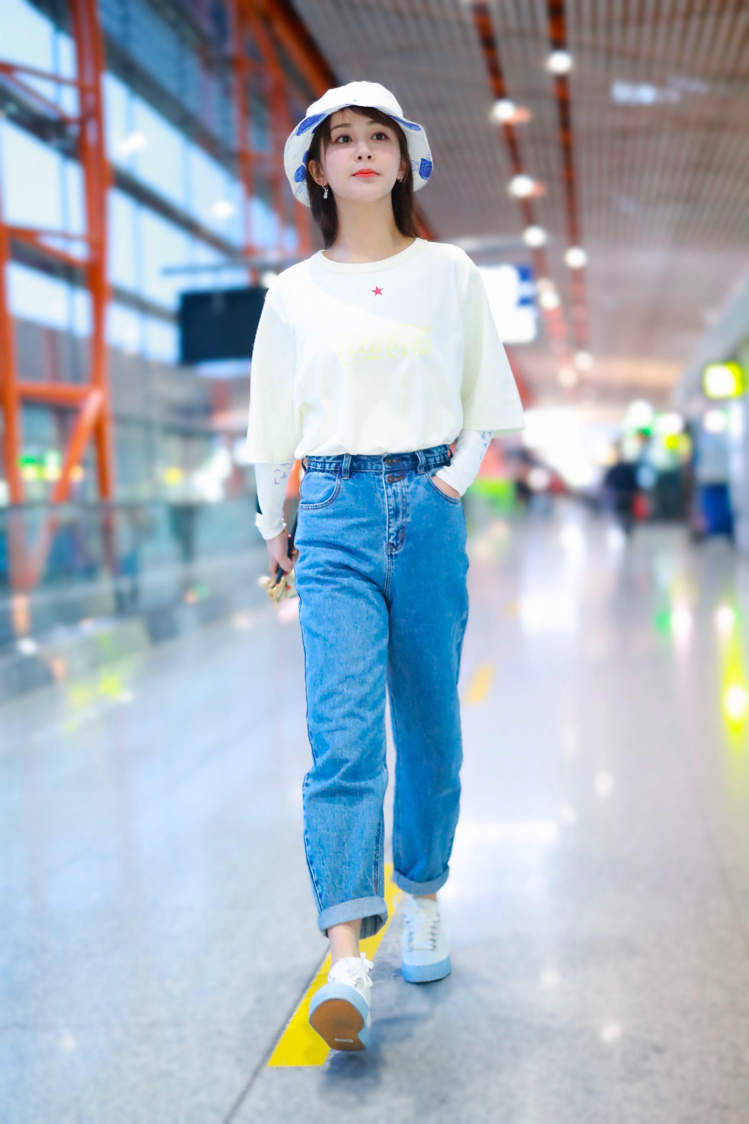 杨紫牛仔裤怎么穿搭,杨紫同款显瘦的裤子