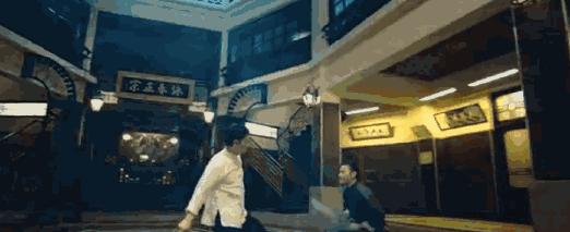 洪金宝为什么要跟林正英拍电影,洪金宝与甄子丹这部高分动作电影