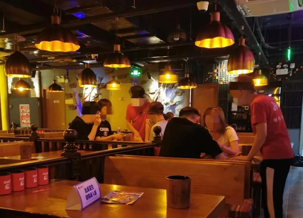 酒吧界的蜜雪冰城,蜜雪冰城为什么是奶茶界的拼多多