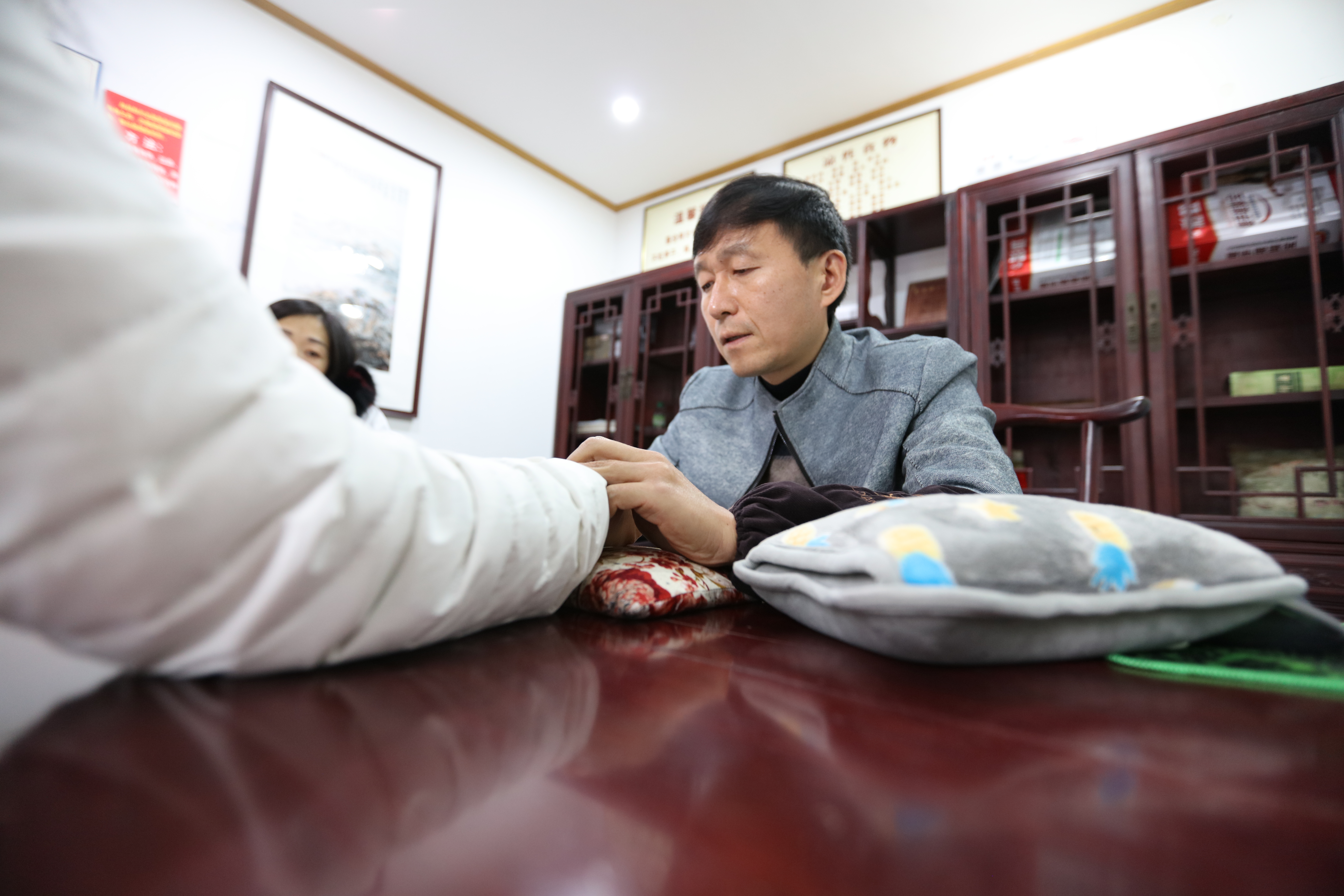 中国治多囊卵巢综合症最好的专家,中医夏立强