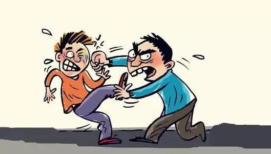 打架间接造成他人重伤怎么判,拉架没打人算不算参与打架