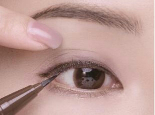 佟丽娅同款淡紫色眼妆怎么画,陈数同款烟熏眼妆