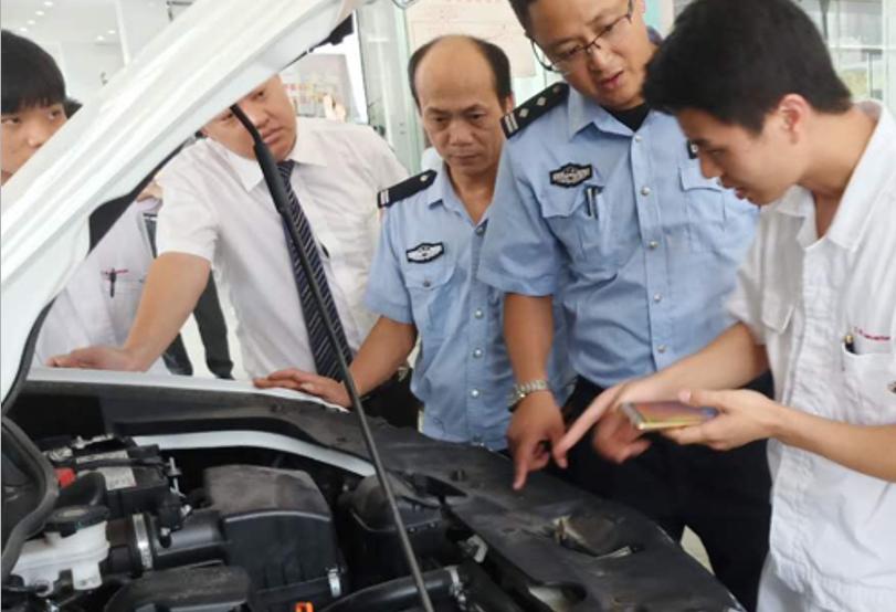 长沙保时捷停车被堵,长沙保时捷被扣