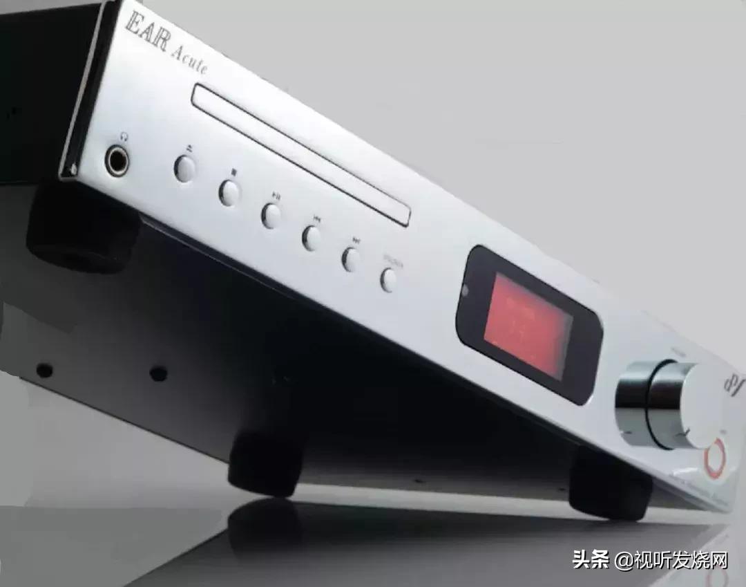 EARAcuteClassic集CDP、解码器和胆前级于一身,内藏实力精华