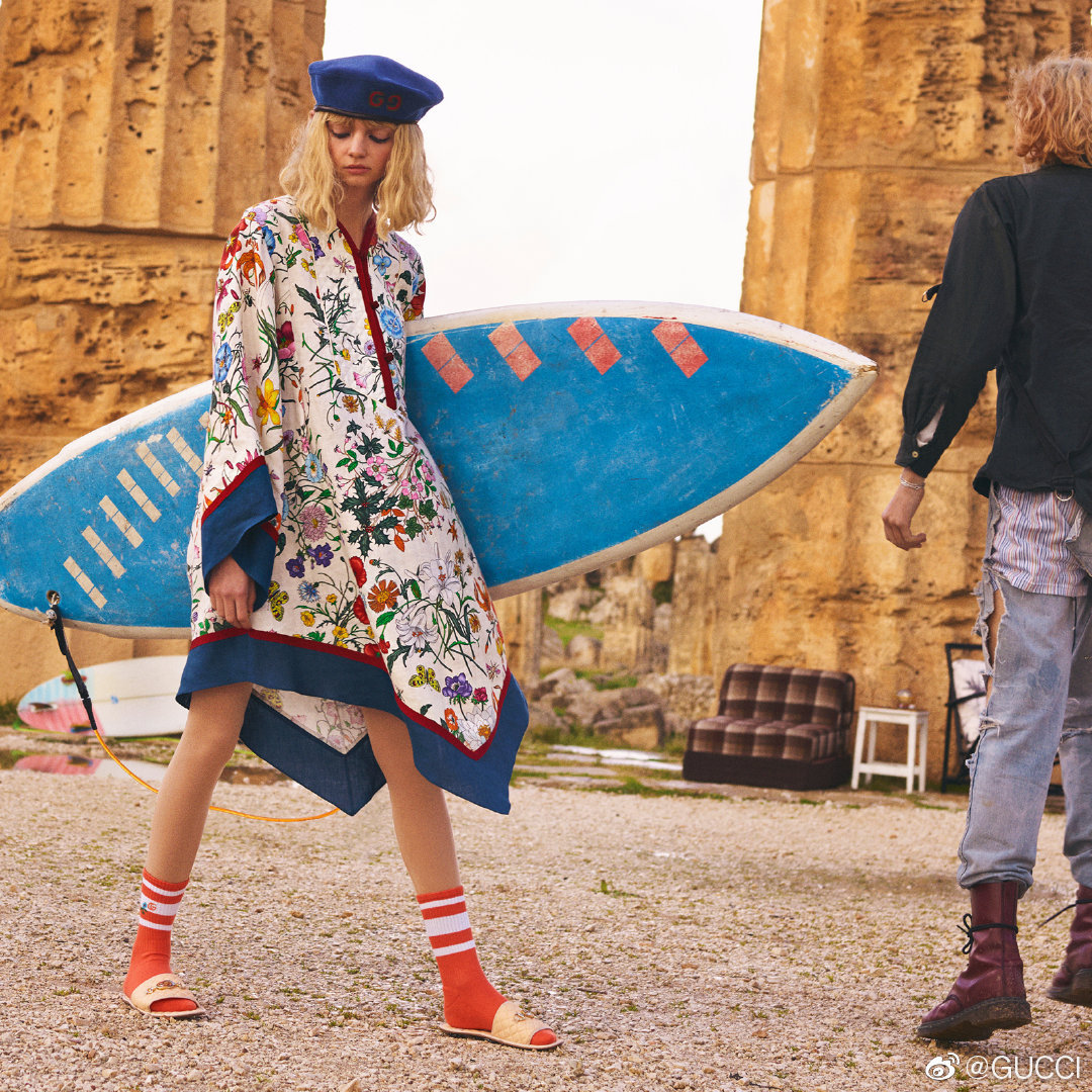 张天爱秀长腿电视剧叫什么,张天爱变身羽族人