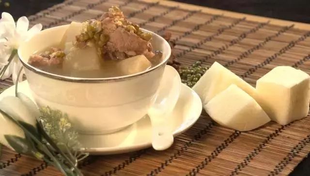 顽固痘痘急救办法是什么,夏季痘痘肌怎么调理