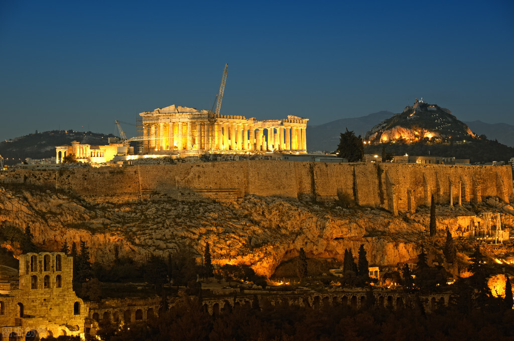 移民希腊最新政策,希腊25万移民的利弊