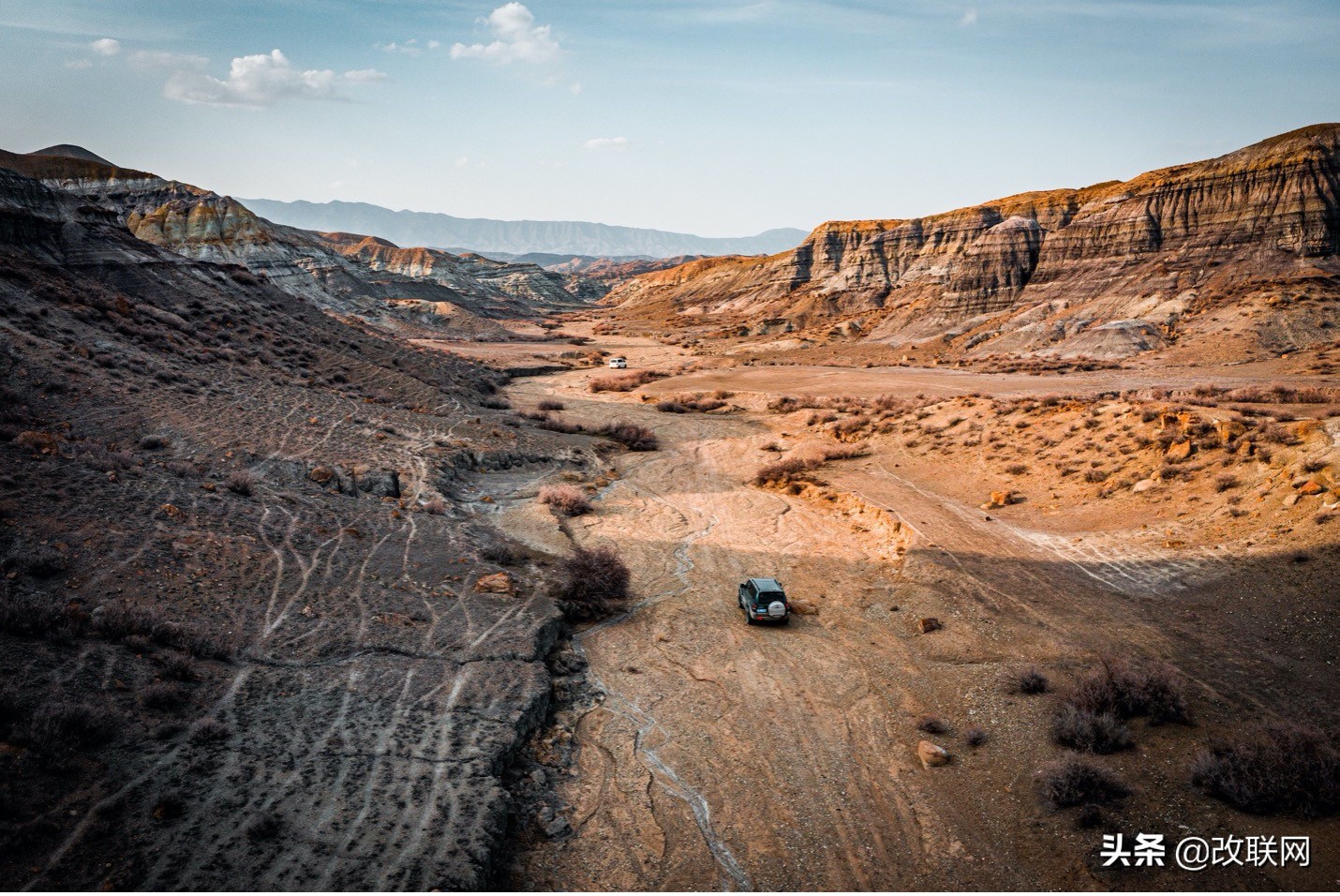 三菱欧蓝德后排放倒改床视频,三菱欧蓝德旅行床车