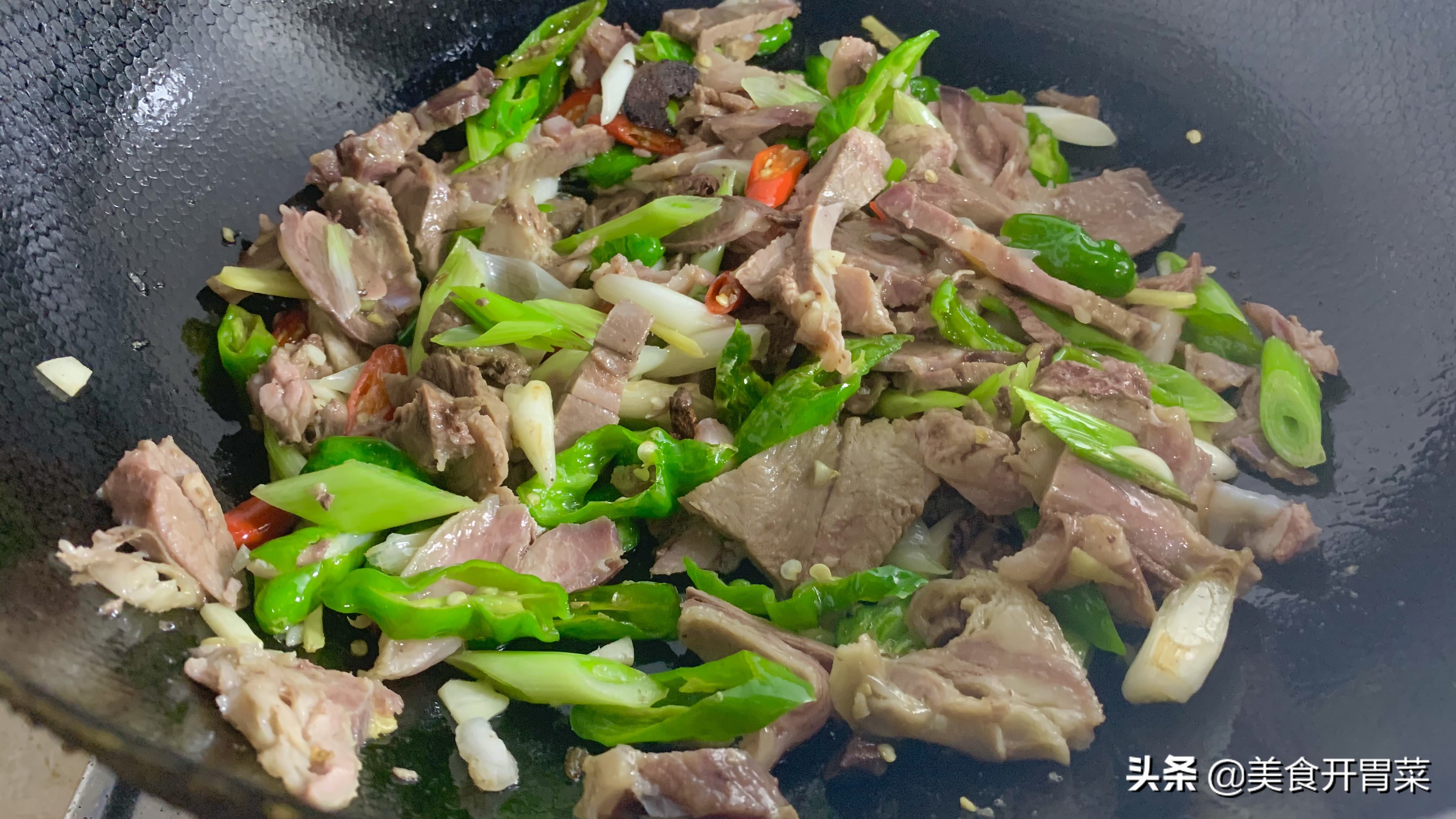 大葱爆羊肉的正宗做法窍门,家常葱爆羊肉正宗做法