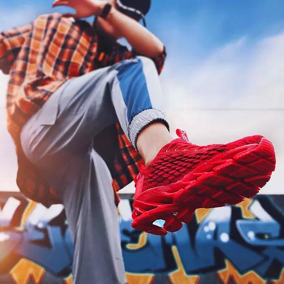 adidas三条杠运动鞋,adidas三条纹鞋舒适感