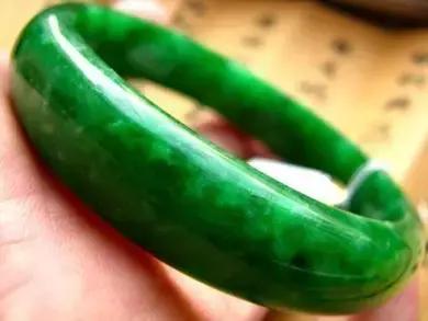 行家详解那些坑人的翡翠套路,翡翠的四大产品