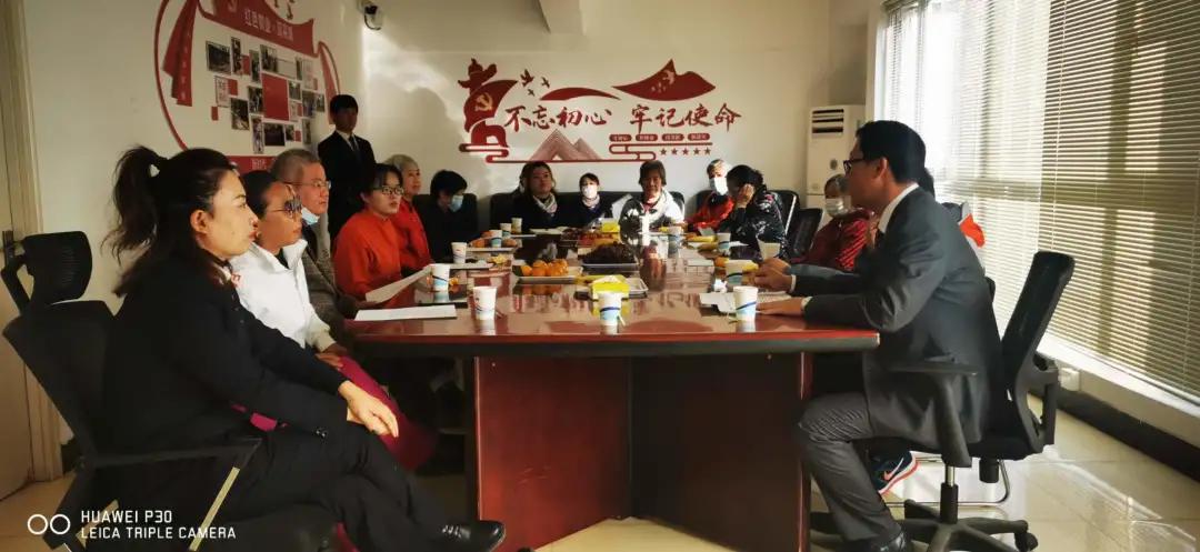 深耕服务，厚植沃土丨鸿坤物业获“最具服务品质奖”