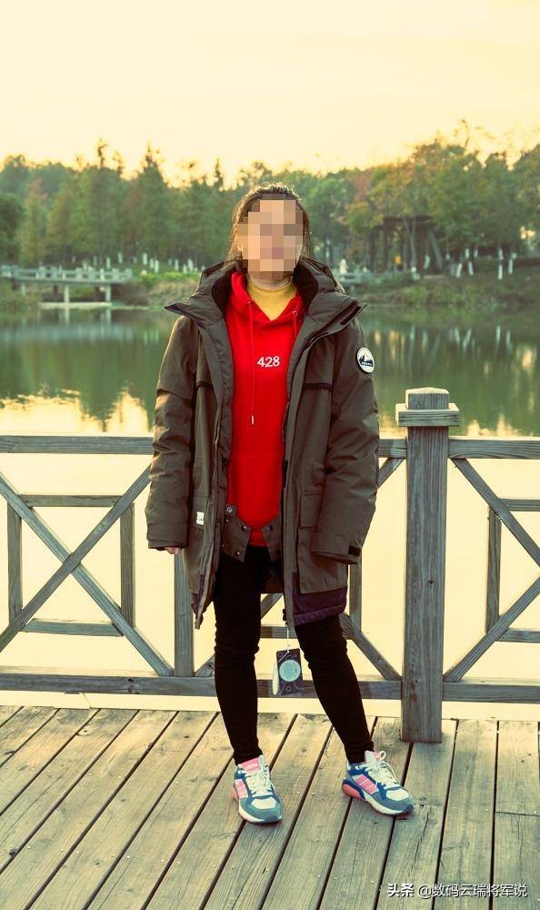 无畏长款棉服视频,无畏冬季赛外套