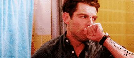 拉屎的时候怎么防止溅水,教你怎么拉粑粑不粘马桶上