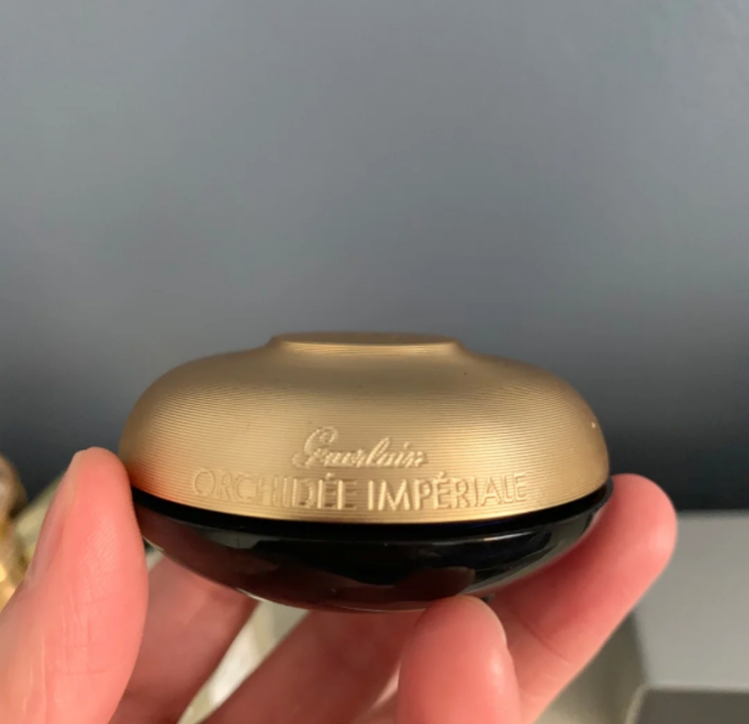 贵妇淡纹眼霜测评,兰蔻菁纯紧致眼霜好还是cpb眼霜好