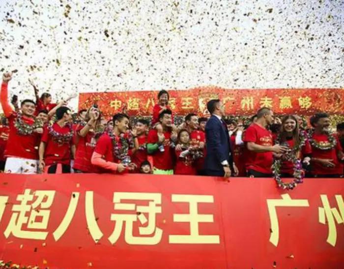 许家印1000亿美元,许家印用5000块成功化解恒大危机