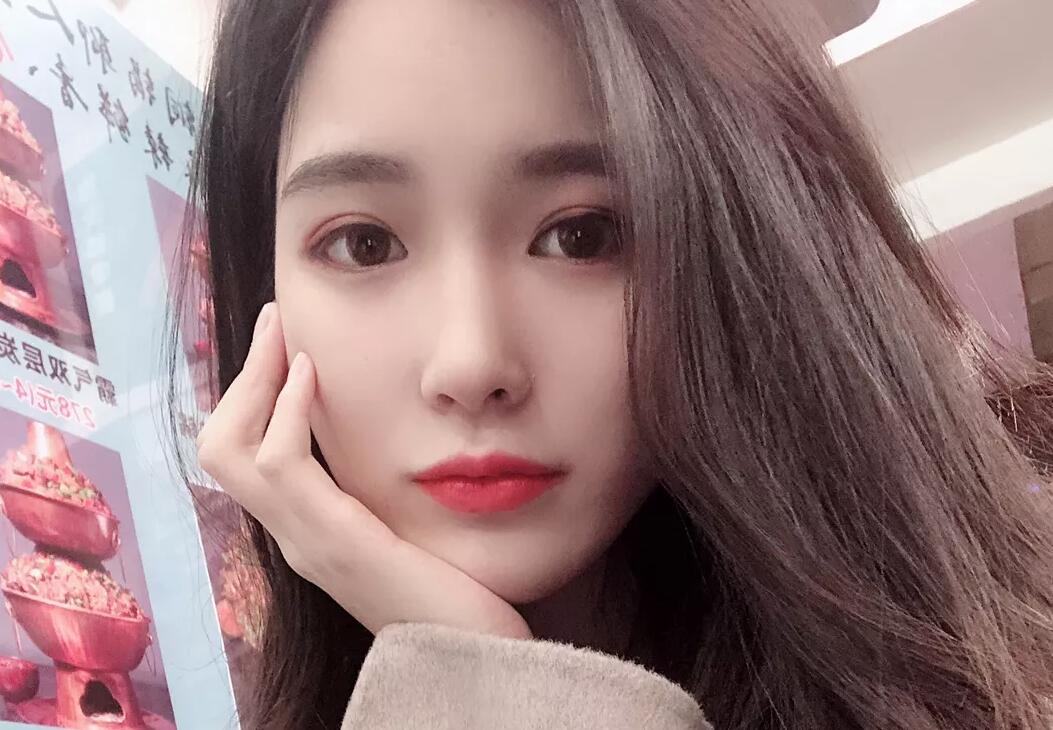 前斗鱼颜值一姐重新回归直播,斗鱼颜值区女主复播引十大神豪