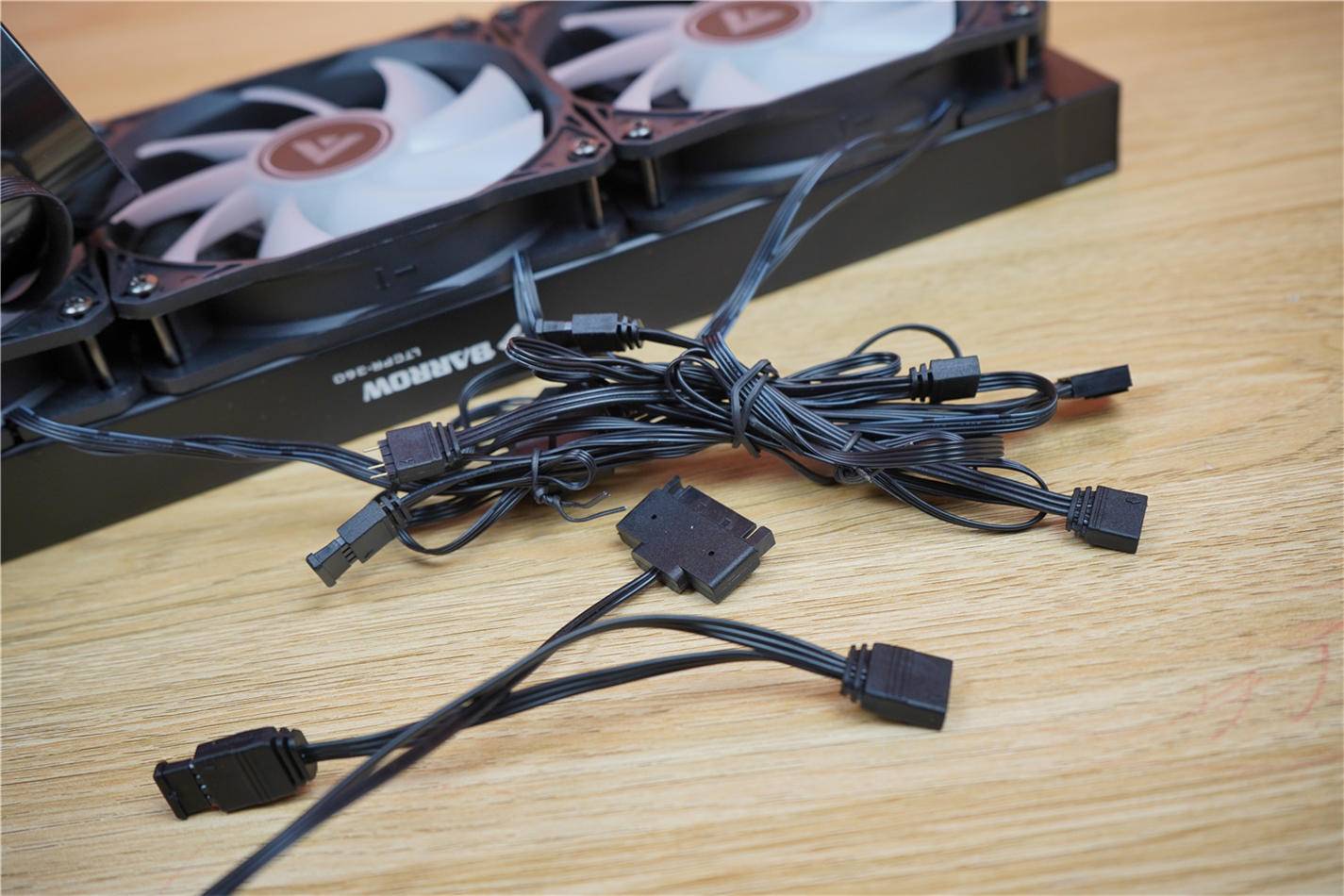 分体式水冷和一体式水冷对比测试,分体式水冷和一体式水冷哪种好些