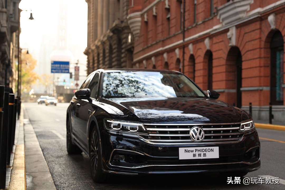 大众辉昂低调豪车,19款辉昂改装21款发光logo