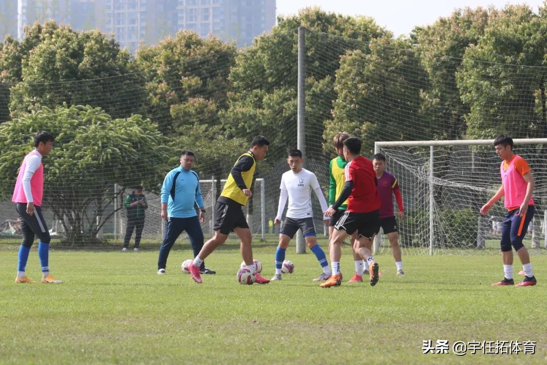 独家丨华昆高层否认单方面解约，多位名将现身淄博蹴鞠训练