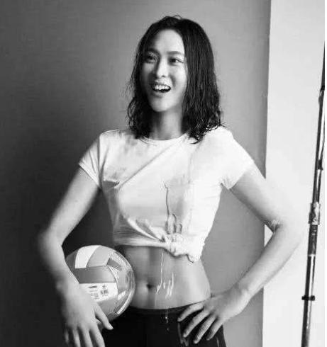 朱婷秀腹肌,朱婷马甲线完整视频