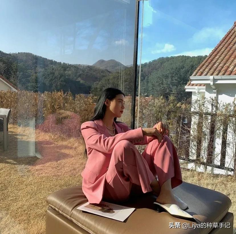 凉鞋好穿不打脚,粗跟凉鞋穿到烂