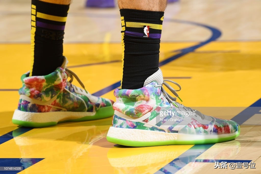 圣诞大战前十名球鞋,圣诞节配色球鞋大盘点2023