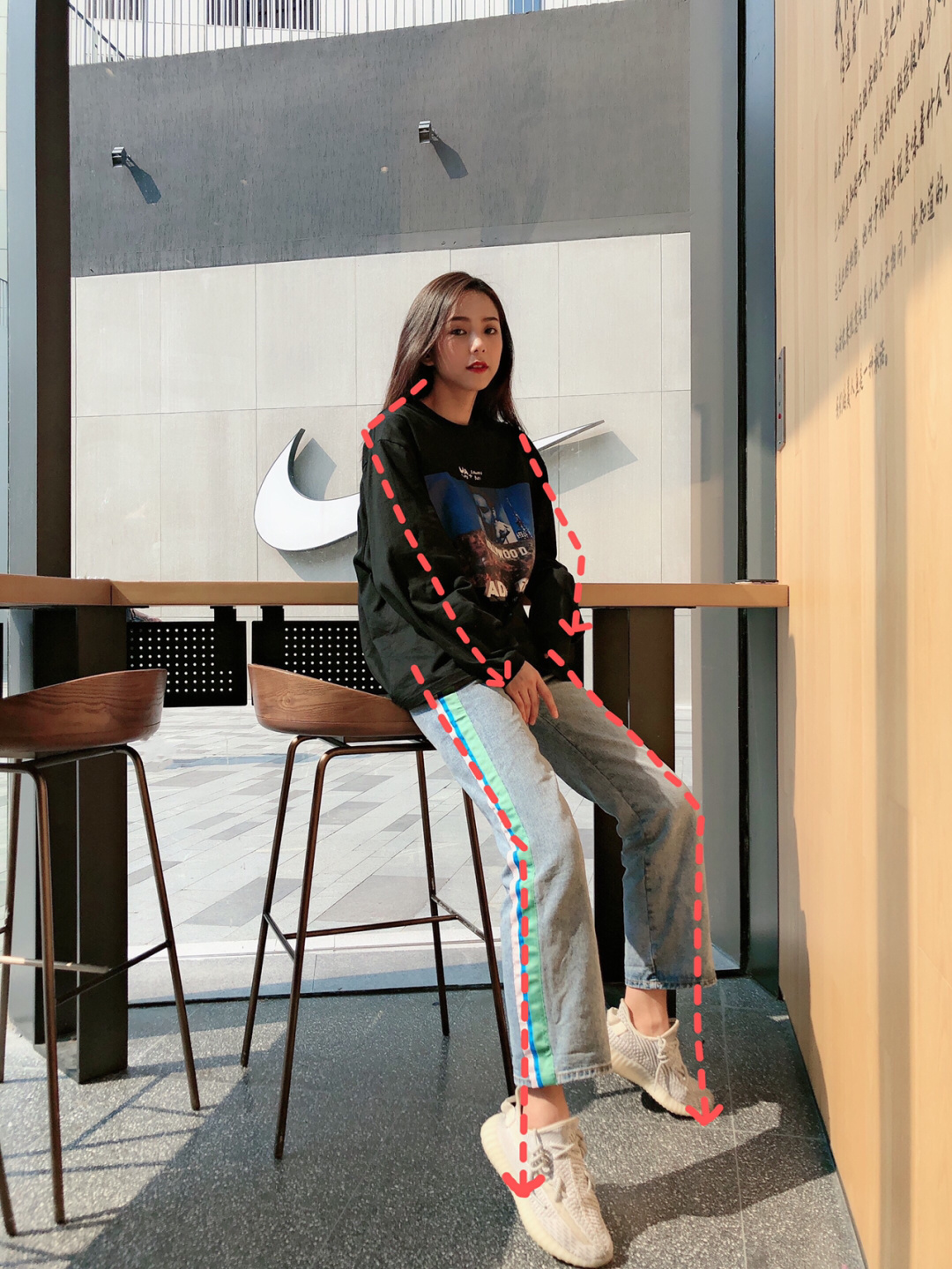 女生工作坐姿拍照pose大全,怎么摆pose显腿长