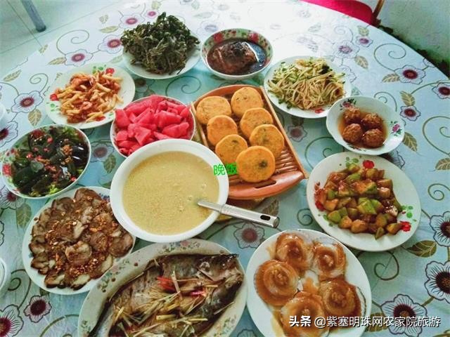 兴隆县花市村煎饼王农家院,承德兴隆煎饼的做法